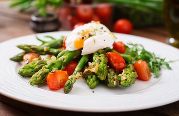 oeuf cocotte aux asperges vertes